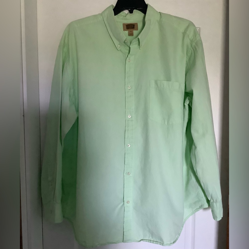 Men’s size 3XL Foundry Supply Lime green long sleeve button up shirt.